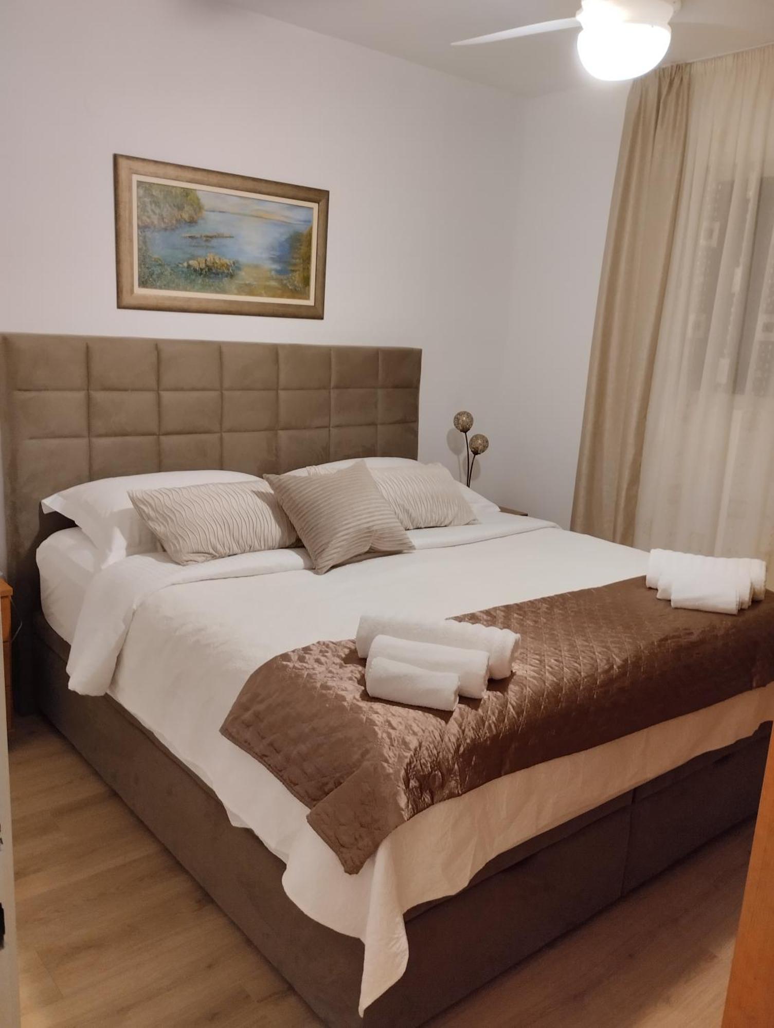 Apartment In 자다르 외부 사진